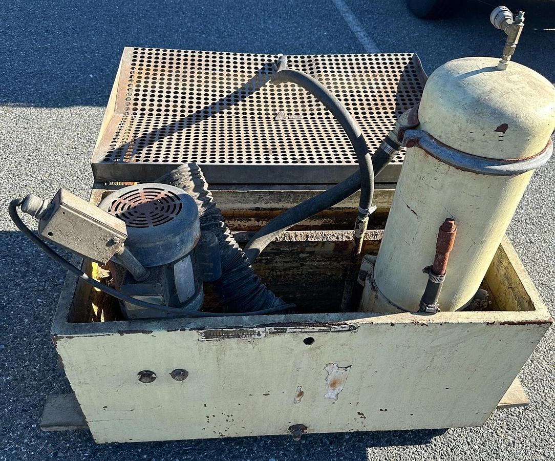 Used Timesaver Wet Grinder Model #137-1HDMW w/ Rotron Blower and filter sump. Reno,NV