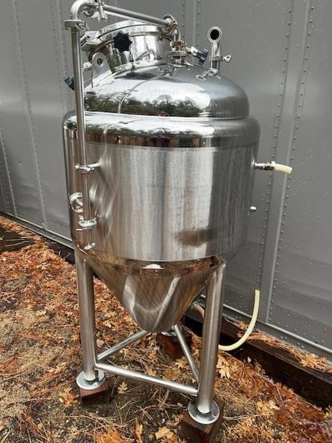 Used Apeks Bambino 2000psi CO₂ Botanical Oil Extraction System w/PDC compressor- NV