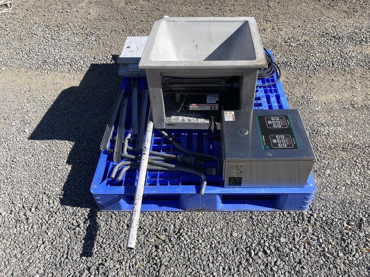 Used Schenck AccuRate Feeder Control with dual motor auger + Mac Silo w/ Centr.Blower