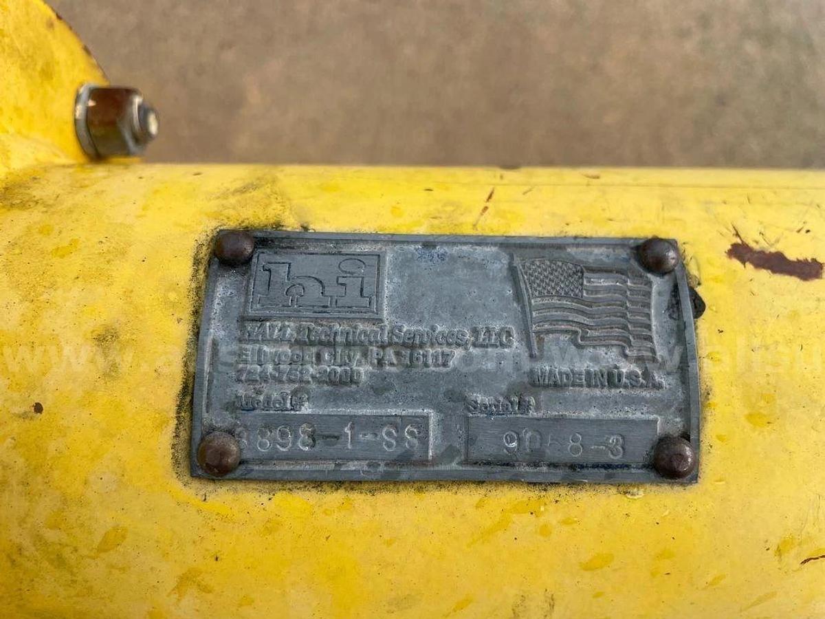Used Hall AIRBUS BOEING Airplane Towbar TB-9267 Oakland, CA (OAK)