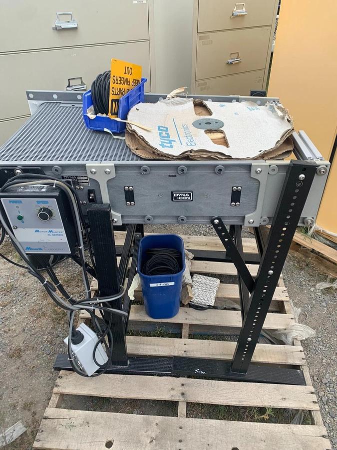 Used Dynacon Conveyor w/ Minarik Control
