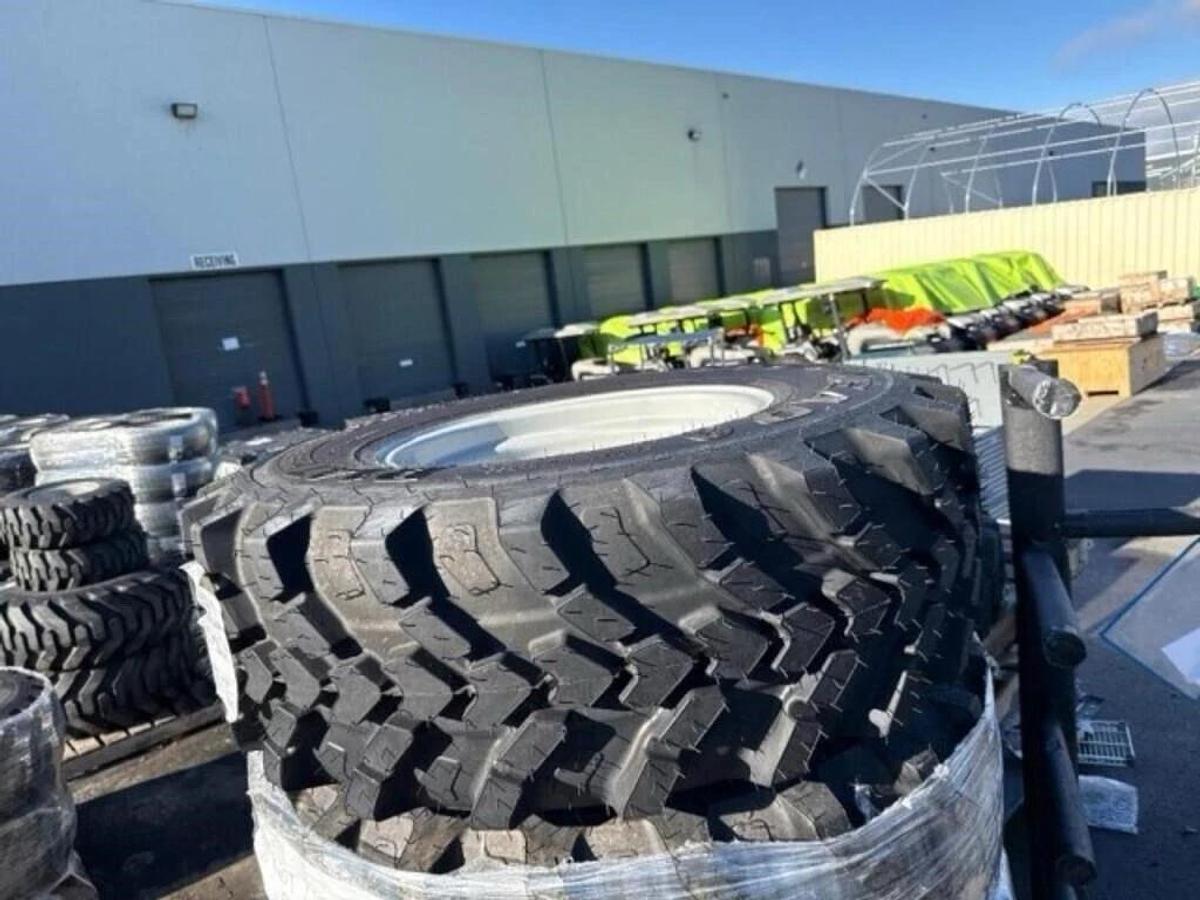 Used NEW 320/85R20 GOODYEAR R14T (119D) ON 6-HOLE WHEEL/TIRE ONLY