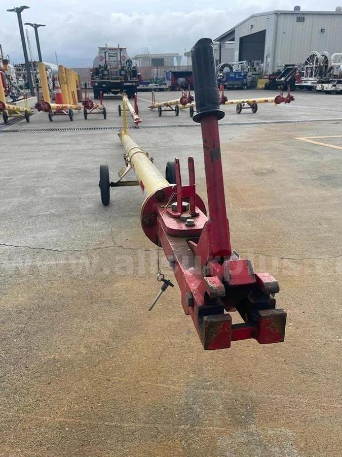 Used Hall AIRBUS BOEING Airplane Towbar TB-9267 Oakland, CA (OAK)