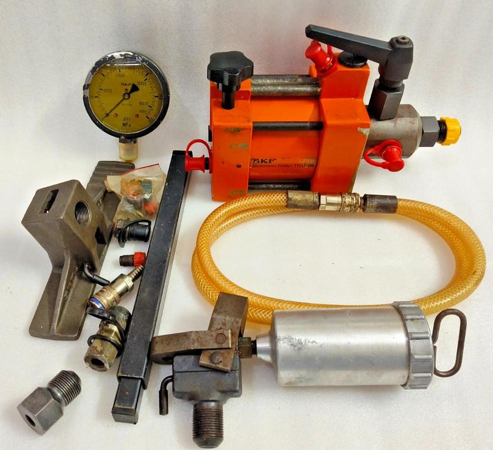 Used (4)Pacific Fluid Systems Hydraulic 10hp power packs w/ Therm Transfer exchangers
