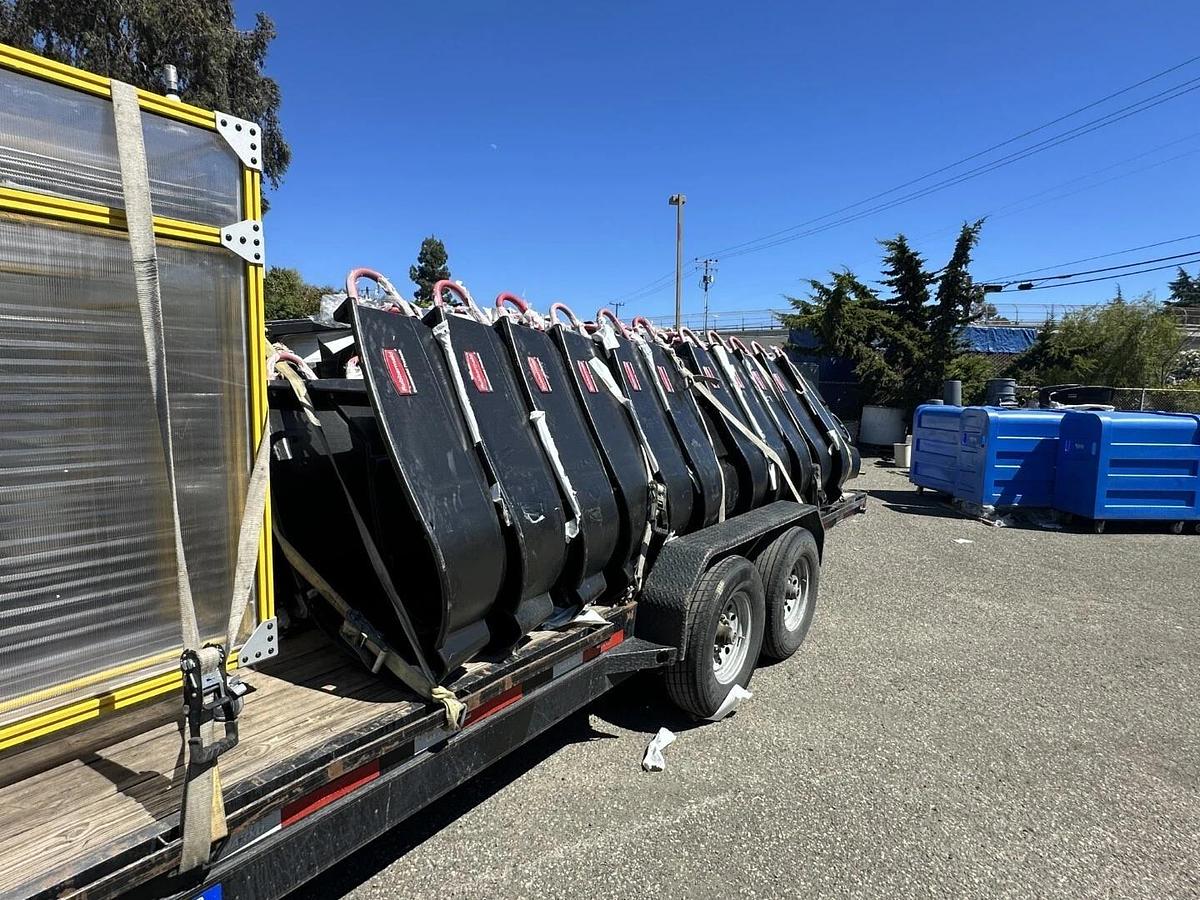 Rubbermain "Mega Brute" Mobile Waste Collectors - Carson City,NV