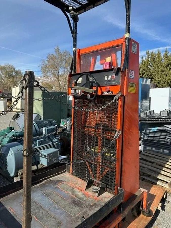 Used Economy Engineering Powered 10'  Man-Lift Platform - Reno, NV