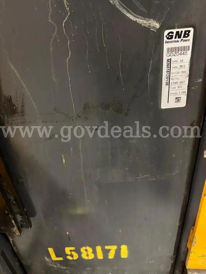 Used 2011 JUNGHEINRICH ETR340-36v Reach Lift w/ charger - Carson City, NV