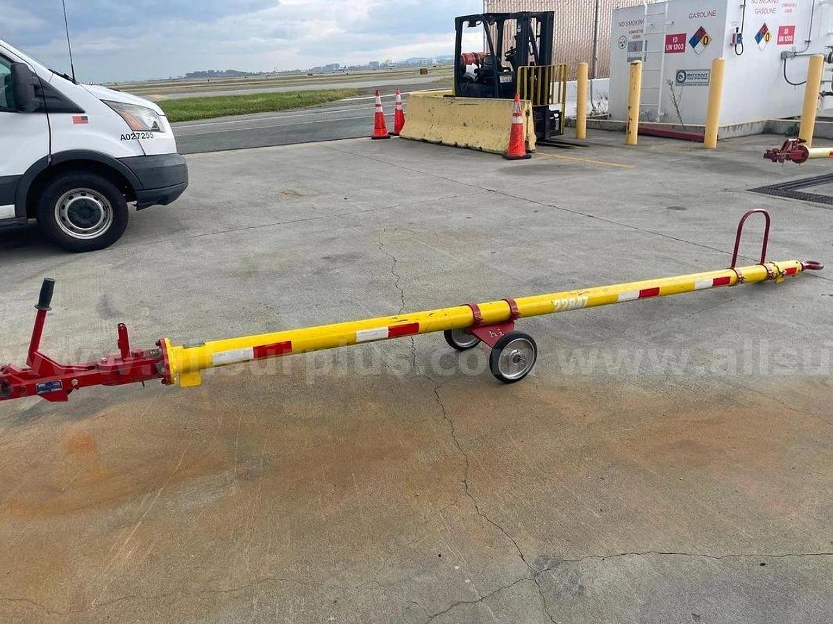 Used Hall AIRBUS BOEING Airplane Towbar TB-9267 Oakland, CA (OAK)