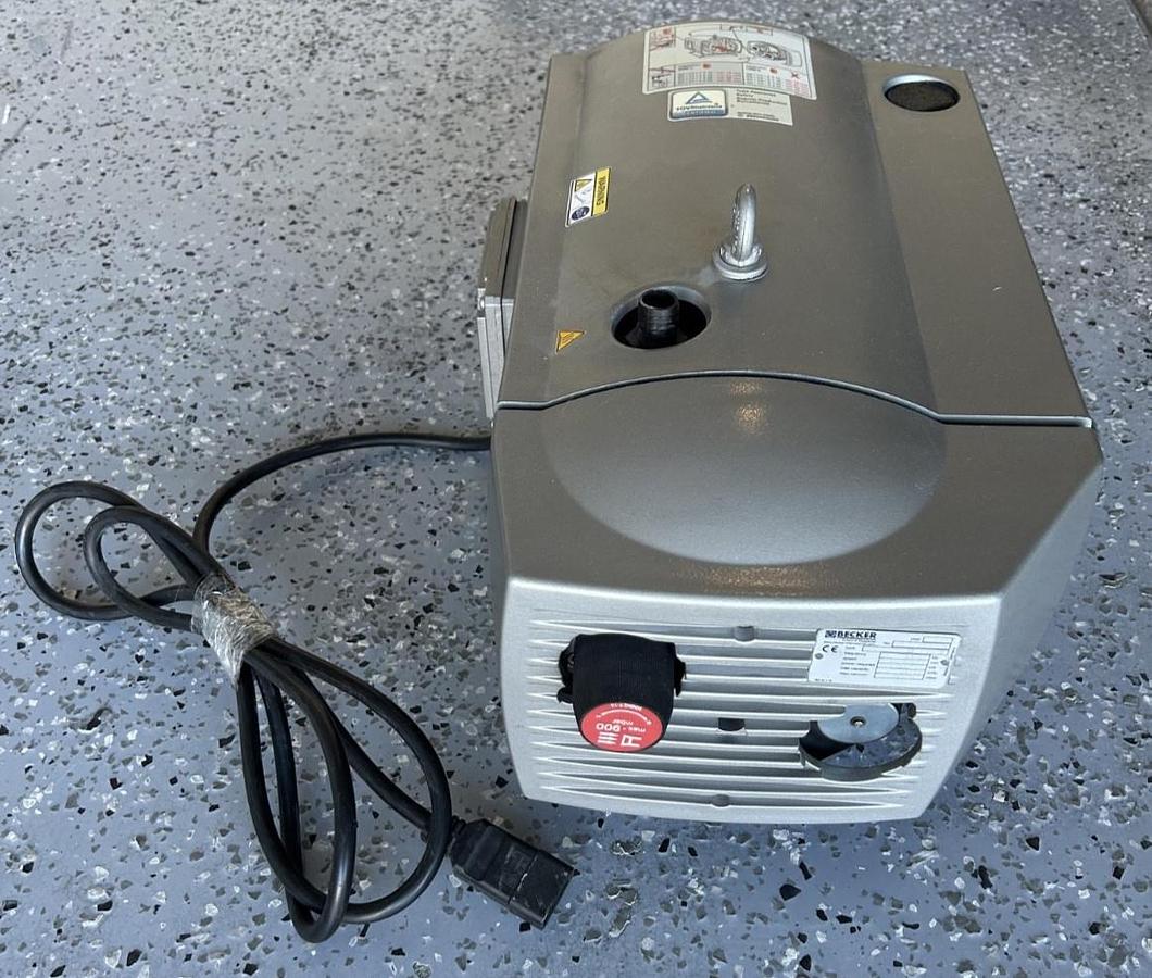 Used (4)Pacific Fluid Systems Hydraulic 10hp power packs w/ Therm Transfer exchangers