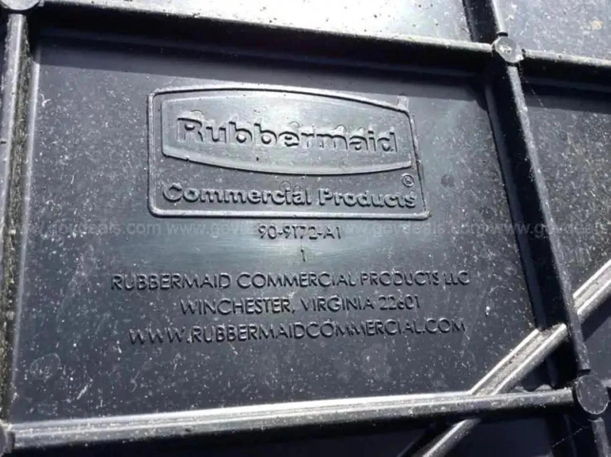 Rubbermain "Mega Brute" Mobile Waste Collectors - Carson City,NV