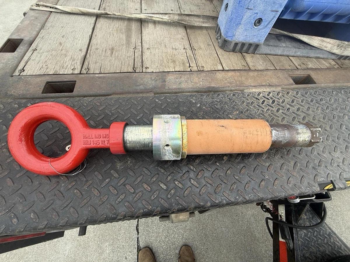 Used Hall AIRBUS BOEING Airplane Towbar TB-9267 Oakland, CA (OAK)