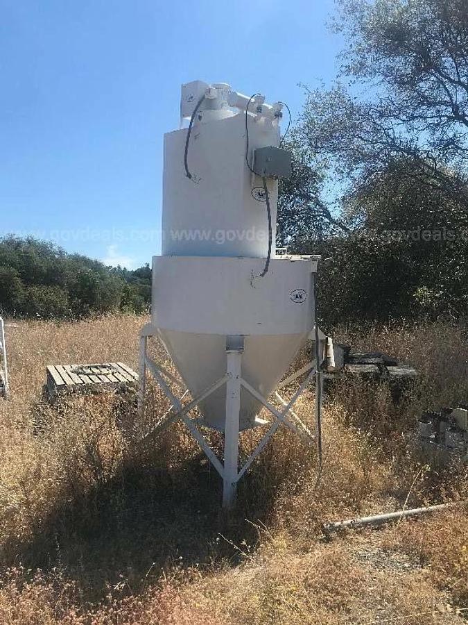 Used Schenck AccuRate Feeder Control with dual motor auger + Mac Silo w/ Centr.Blower