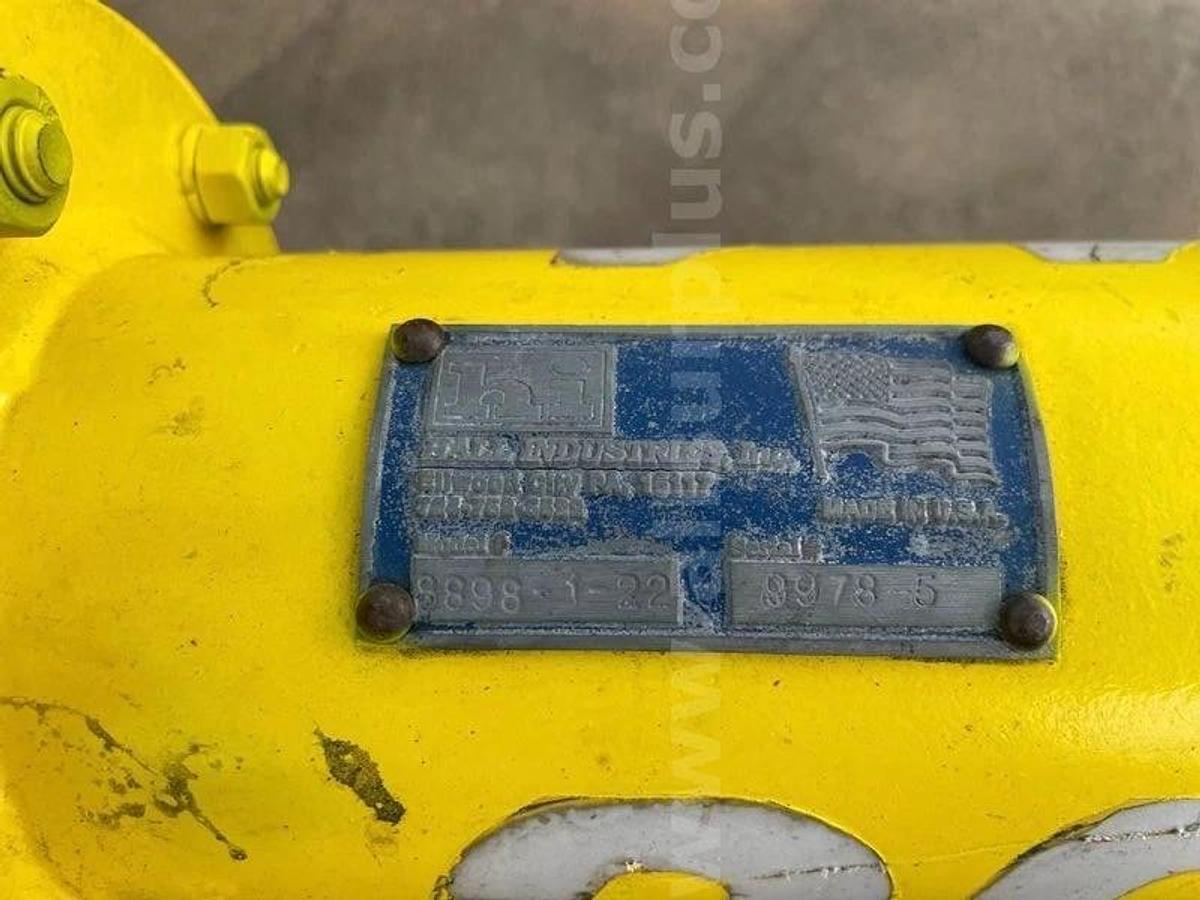 Used Hall AIRBUS BOEING Airplane Towbar TB-9267 Oakland, CA (OAK)