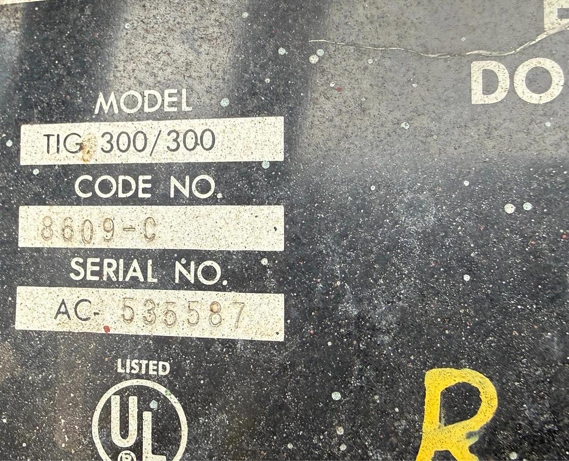 Used Lincoln IdealArc TIG 300 AC/DC Tig Welder Power Source 300 Amp 1 PH - Bay Area