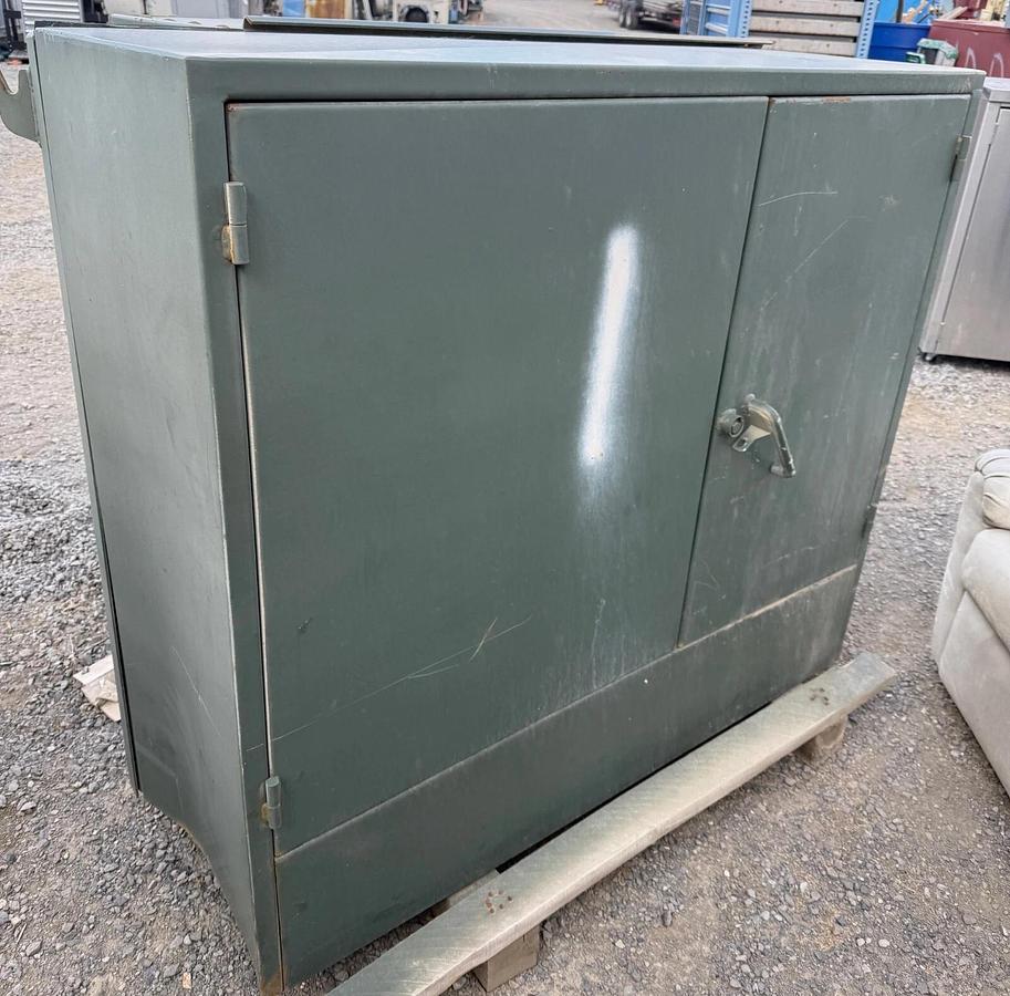 Used RTA 45kva 2400delta - 208Y/120v Padmount Transformer