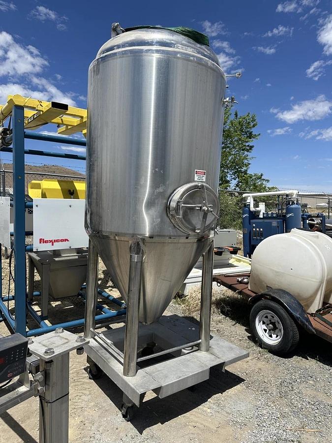 Used 15 BBL Stainless Jacketed Fermentation Tank