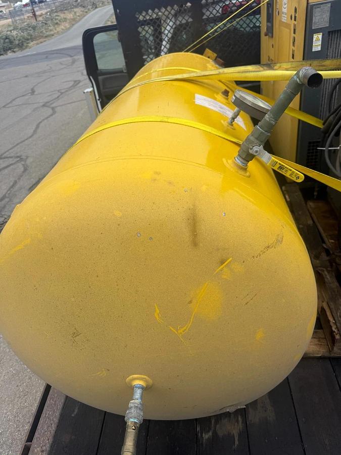 Used Kaeser sk 15 t Air Compressor 100981.0 / Receiver Tank