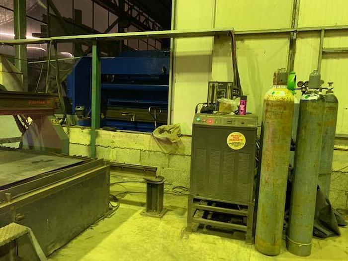 Used *** Plasma Cutter with HYPERTHERM generator #4328