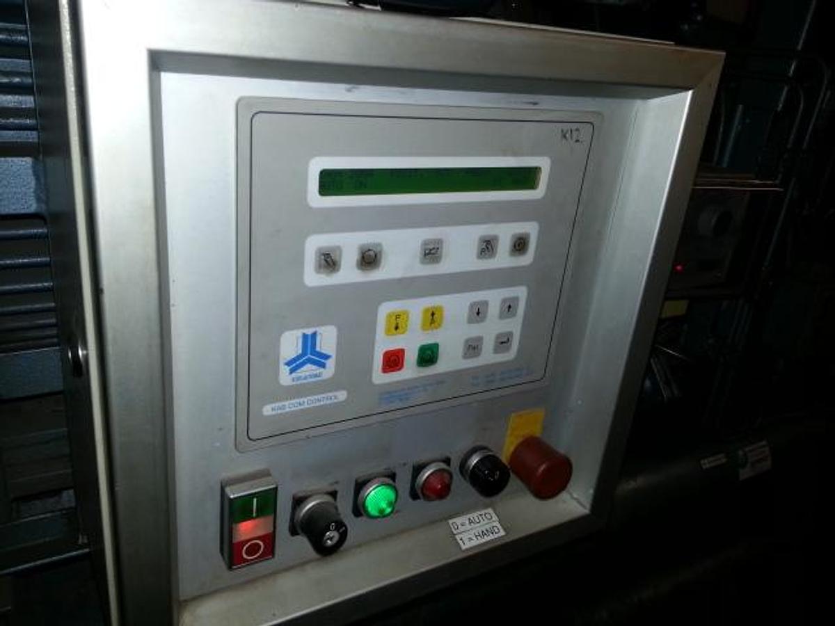 Gebraucht Gebrauchte Grasso S3-900 Schraubenkompressor