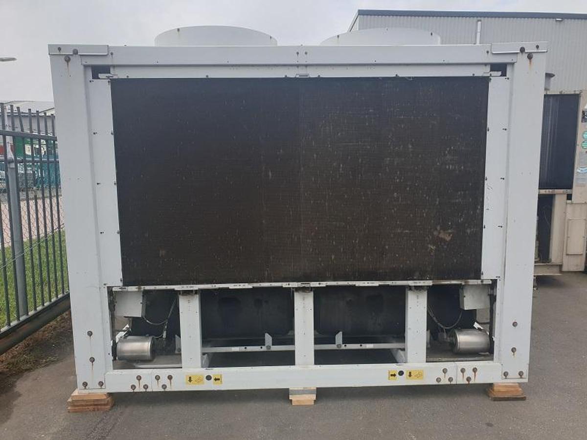 Used Used Carrier 30GX Air Cooled Chiller