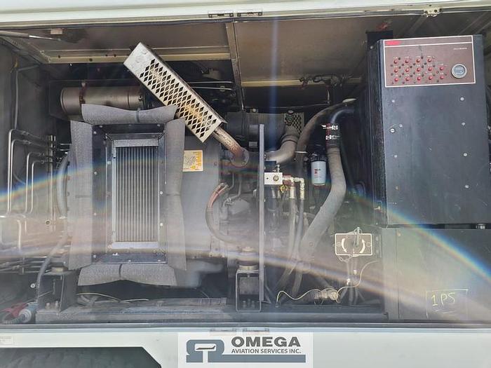 Used 2000 FMC LMD2000 Aircraft Deicer (2,000 total gallon tank cap)