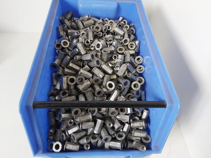 100 Stück Alu Blindnietmuttern, RIVKLE M8, Böllhoff neu