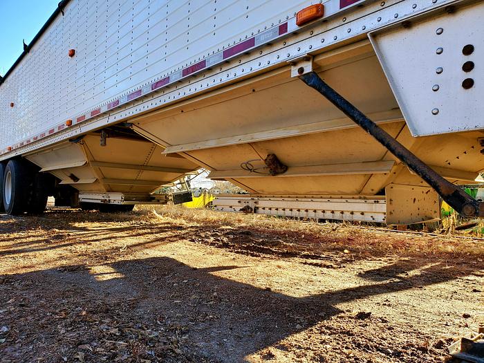 Used 2011 Wilson DWH500 PaceSetter Hopper Trailer