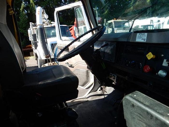 Used 1999 International 2574