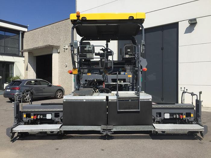 Used 2011 VOGELE SUPER 1803-2