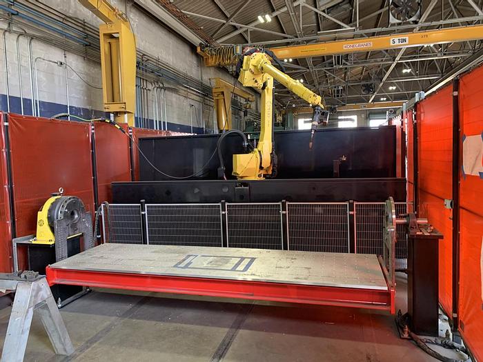 Used 2018 Lincoln/Wolf Robotics Fanuc Robotic Welding Cell FHS-B2B