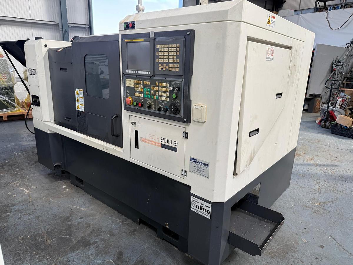 Used 2007 HWACHEON Hi-Tech 200 B