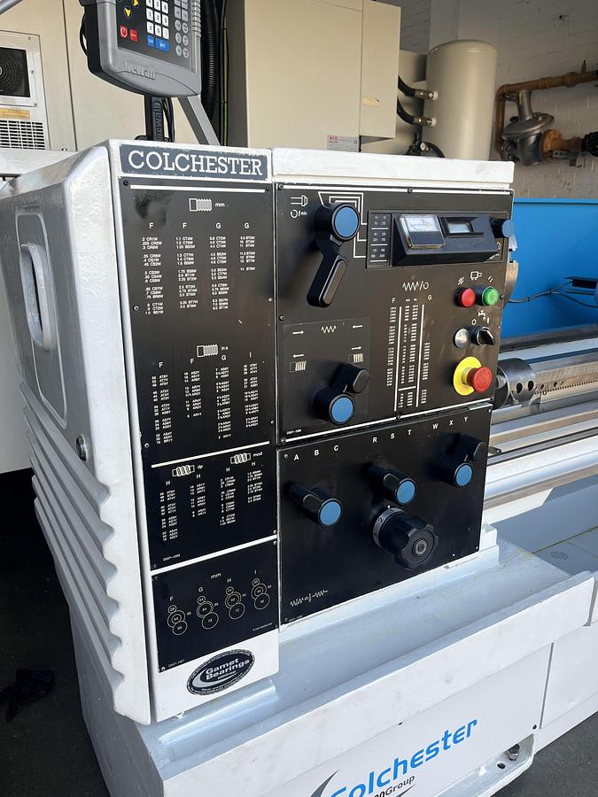 Used Colchester Triumph VS2500