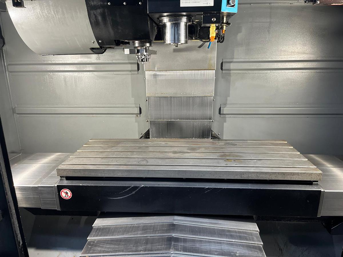 Used 2014 Hurco VM30i