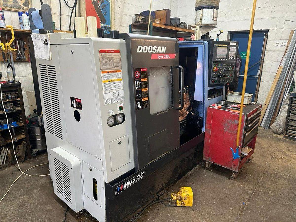 Used 2012 Doosan  Lynx 220L