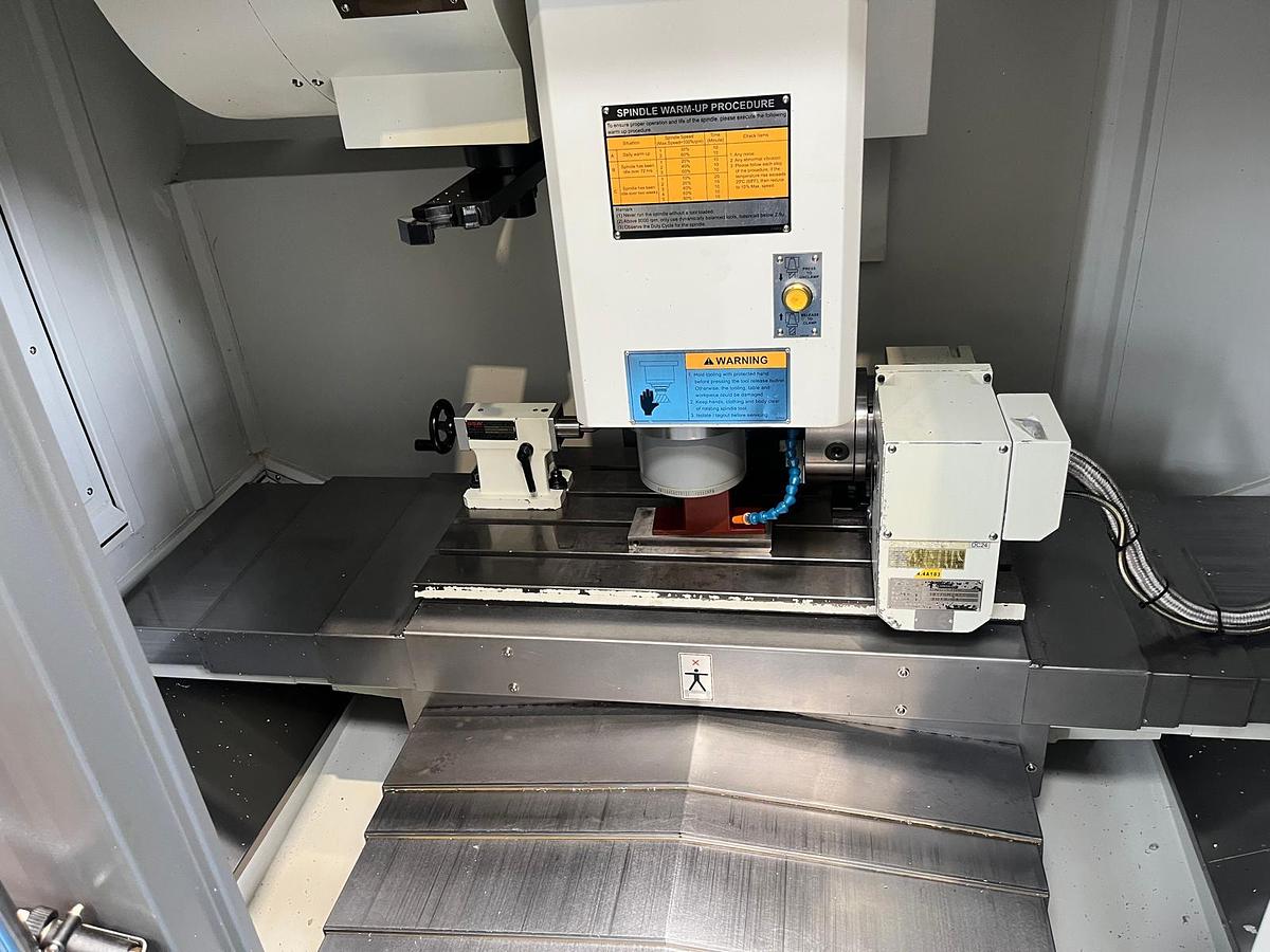 Used 2018 XYZ VMC 800-HD cmu/0516