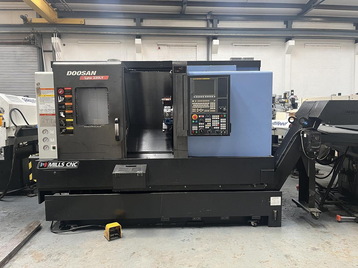 Used 2014 Doosan  Lynx 220LY C