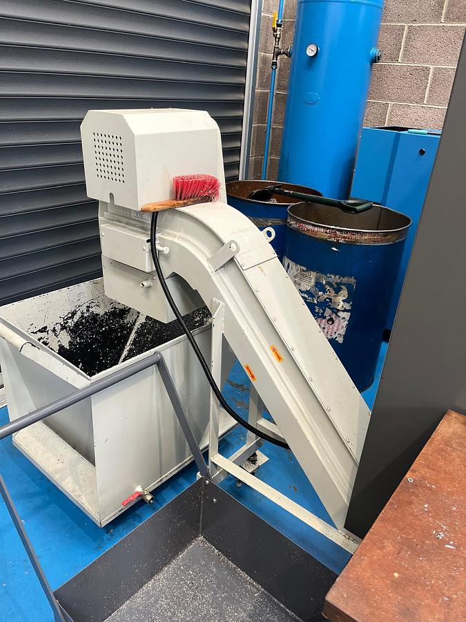 Used 2018 XYZ VMC 800-HD cmu/0516