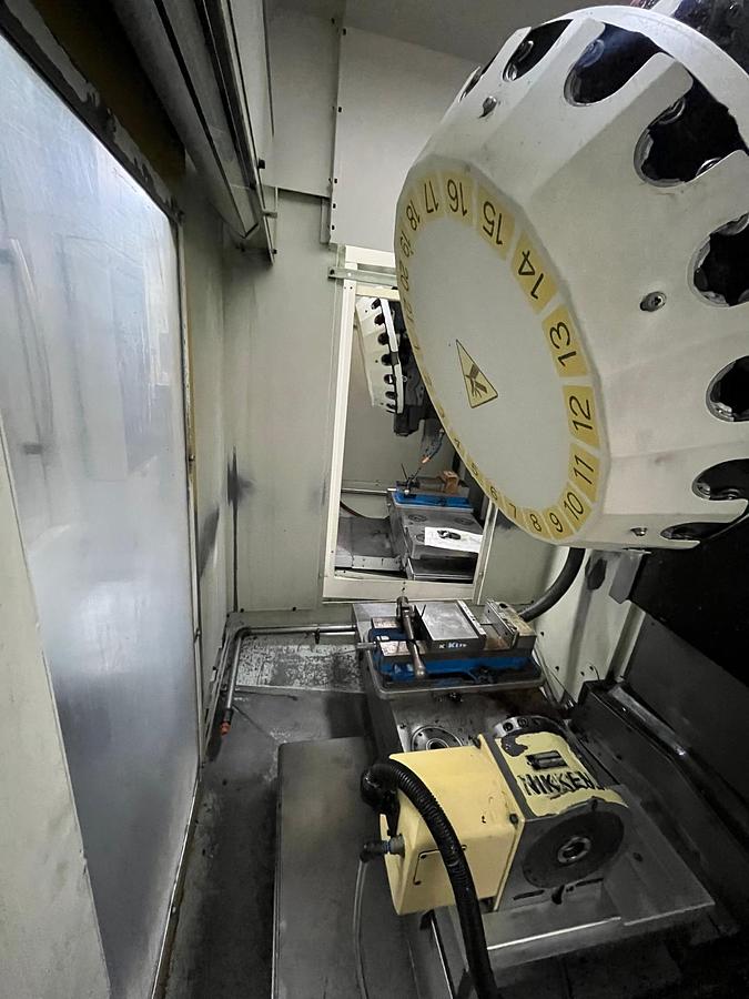 Used 2003 Fanuc Fanuc RoboDrill T21iD with 4th Axis