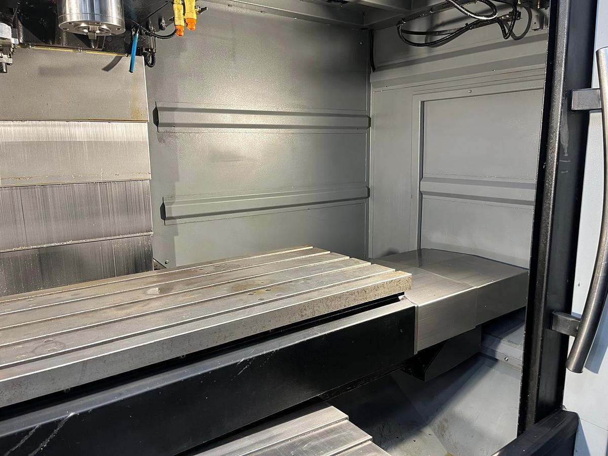 Used 2014 Hurco VM30i