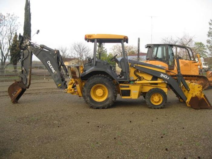 Used 2012 DEERE 310J