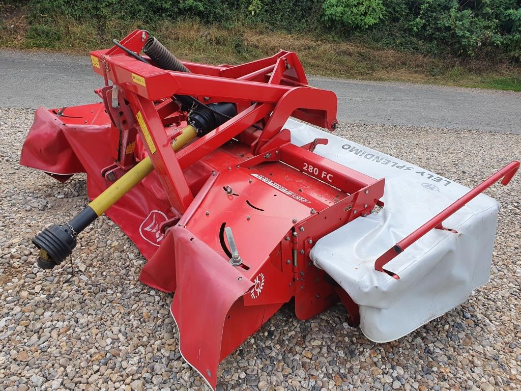 Used 2015 Lely Splendimo 280 FC