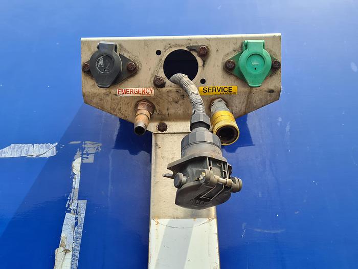 Used 2007 Montracon 3 axle / air suspension / ROR