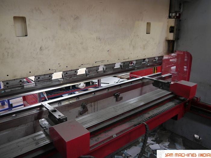 Used Edward Pearson PR4 CNC Press Brake 6 Axis - 2000