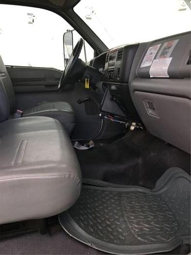 Used 2005 FORD F750 SD