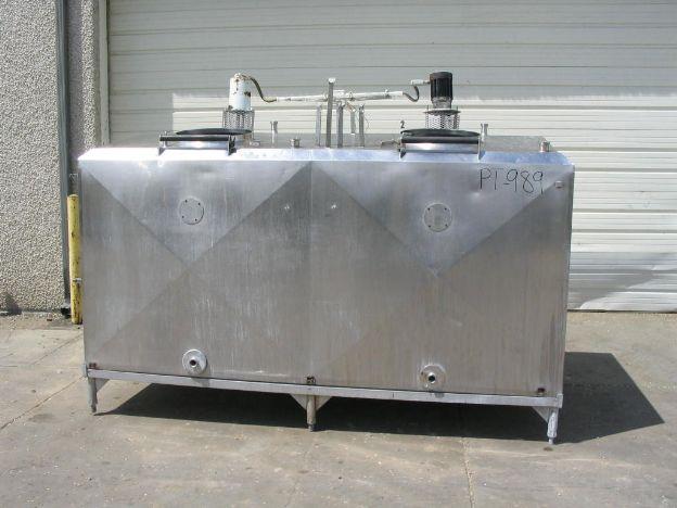 Usado 1000 GALLON NON-SANITARY MIX TANK