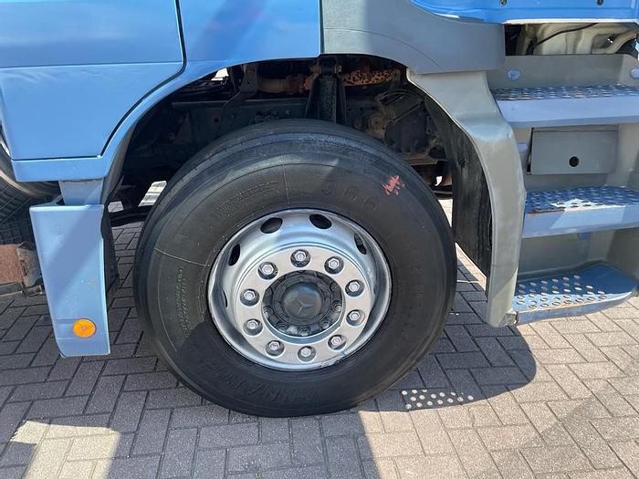 Gebruikt 1998 MERCEDES BENZ 1840 , 3 PEDALS , MANUAL GEAR