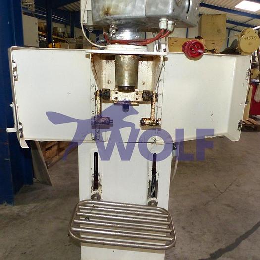 Used used Chocolate pouring machine