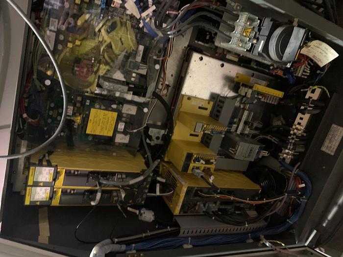 Used FANUC M16iB/10L 6 AXIS CNC ROBOT WITH RJ3iB CONTROLLER 10KG X 1,885 mm REACH