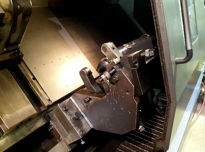 Used 2011 DOOSAN PUMA  DOOSAN PUMA 400LC WITH STEADY REST