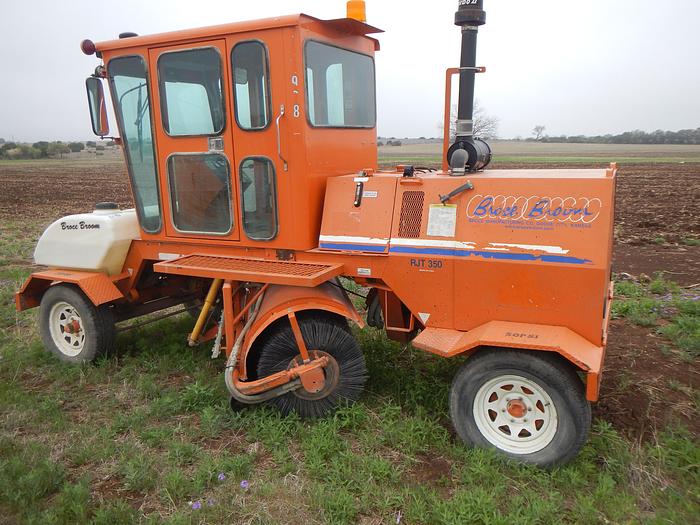 Used 2013 Broce Broom RJT350